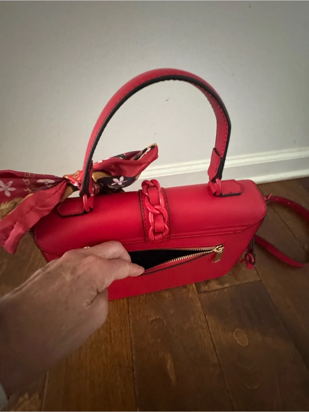 Aldo 10 structured
